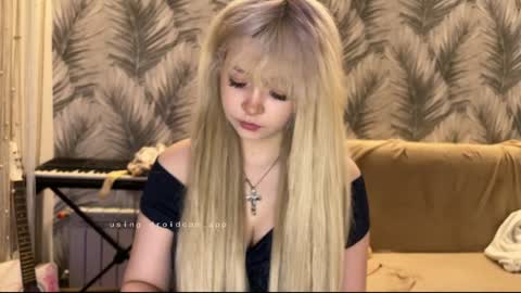 nikoli_naw online show from June 3, 7:30 pm