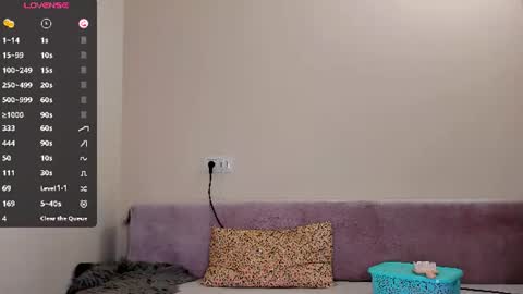 Snapshot of nikoll_s chatting on June 21, 11:13 am online show from June 21, 11:13 am