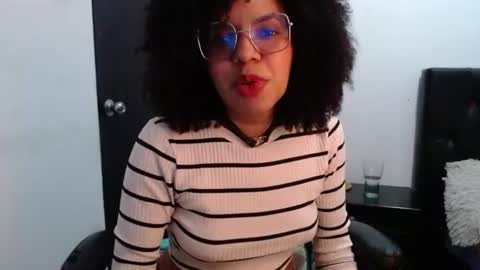 Snapshot of niky_golden chatting on June 13, 6:55 am Nicole GTM-5 1100 pm - 700 am online show from June 13, 6:55 am
