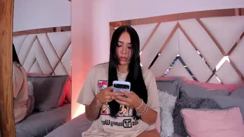 Snapshot of niky_vega1 chatting on July 1, 3:19 am niky_vega1 online show from July 1, 3:19 am
