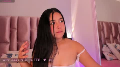Snapshot of nikybrooks chatting on February 4, 12:00 pm Niky Brooks online show from February 4, 12:00 pm