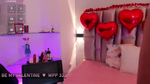 Snapshot of nikybrooks chatting on February 11, 1:41 pm Niky Brooks online show from February 11, 1:41 pm