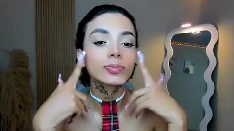 Snapshot of nilam217 chatting on July 18, 8:23 pm Nilam online show from July 18, 8:23 pm