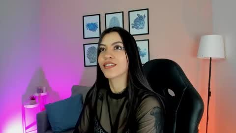 Nina online show from November 28, 9:28 pm