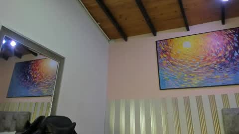 Snapshot of nina_glow_ chatting on May 12, 11:29 am nina_glow_ online show from May 12, 11:29 am