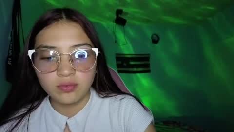nina_hot59 online show from May 26, 2:18 am