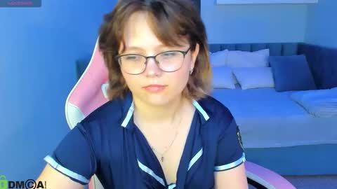 Snapshot of nina_lunaa chatting on September 9, 8:14 am nina lunaa online show from September 9, 8:14 am