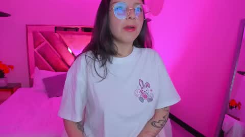 Snapshot of nina_myers chatting on November 7, 3:39 am Nina myers online show from November 7, 3:39 am