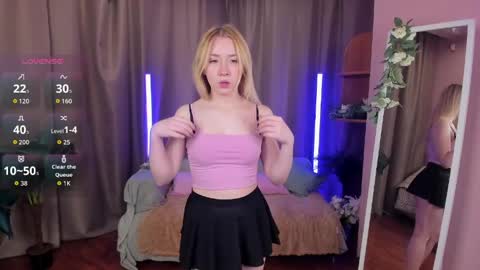 Nina online show from May 20, 2:07 am