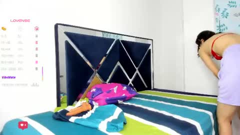 Snapshot of nina_vergara chatting on July 8, 1:32 am nina_vergara online show from July 8, 1:32 am