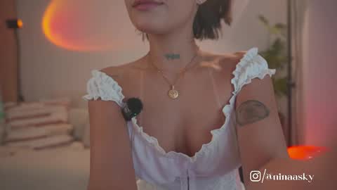    online show from May 29, 11:47 pm