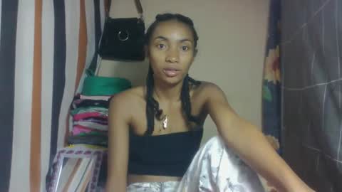 ninaeaa online show from March 28, 9:53 am