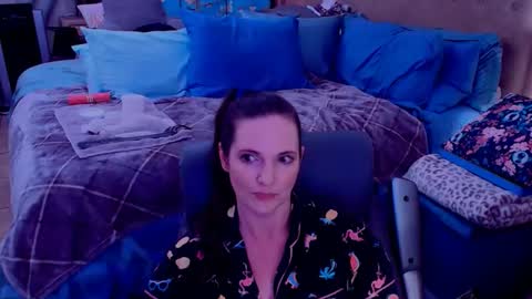 Snapshot of ninajaymes chatting on May 1, 1:21 am Nina Jaymes online show from May 1, 1:21 am