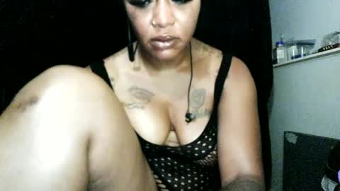 Snapshot of ninakhalifa chatting on June 13, 2:53 am ninakhalifa online show from June 13, 2:53 am