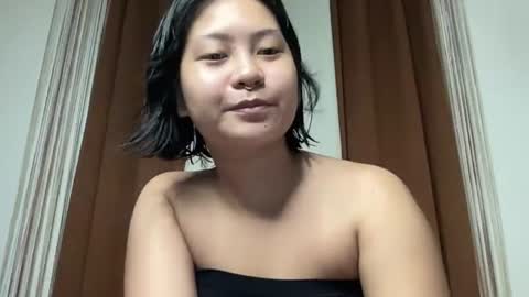 Snapshot of nini_luvskorn chatting on June 18, 8:58 am nini_luvskorn online show from June 18, 8:58 am