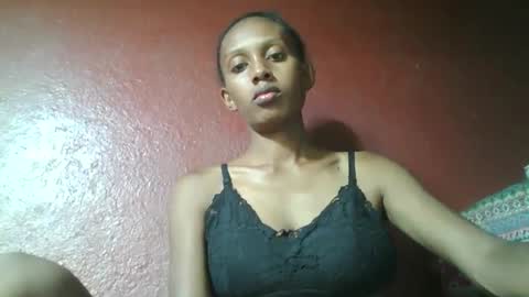 Snapshot of ninie246746 chatting on January 26, 8:46 am ninie246746 online show from January 26, 8:46 am