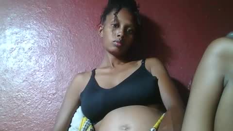 Snapshot of ninie246746 chatting on February 7, 1:53 pm ninie246746 online show from February 7, 1:53 pm