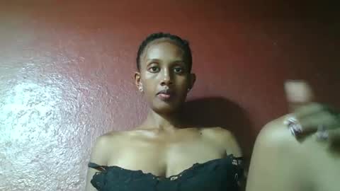 Snapshot of ninie246746 chatting on February 16, 9:37 am ninie246746 online show from February 16, 9:37 am