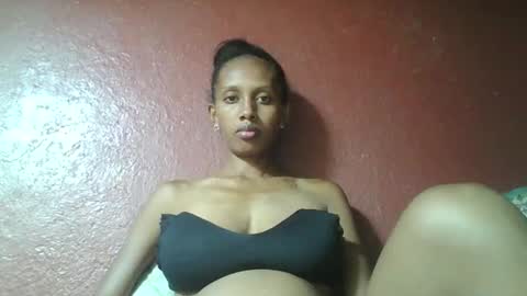 Snapshot of ninie246746 chatting on February 26, 2:14 pm ninie246746 online show from February 26, 2:14 pm