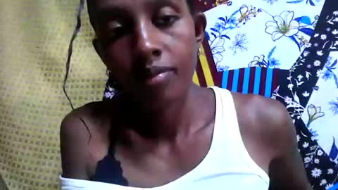 Snapshot of ninie246746 chatting on February 15, 8:57 am ninie246746 online show from February 15, 8:57 am