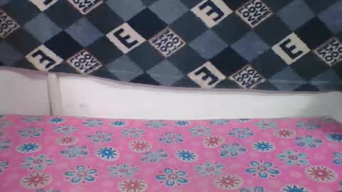 Snapshot of ninie246746 chatting on February 24, 7:12 pm ninie246746 online show from February 24, 7:12 pm