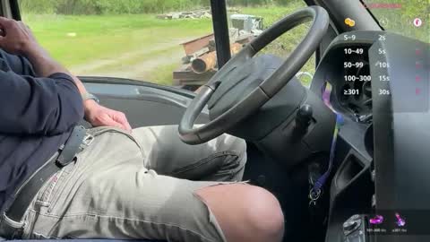 ninosolo 35 online show from April 10, 2:00 pm