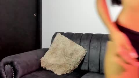 Snapshot of nira_lux chatting on June 18, 1:50 am Nira Lux online show from June 18, 1:50 am