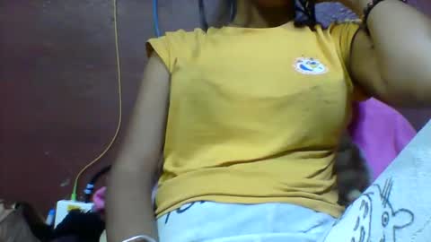 Snapshot of nirinahfy chatting on October 6, 4:43 am nirinahfy online show from October 6, 4:43 am