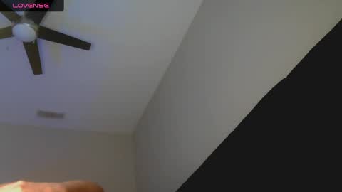 Nirvanafox7 online show from December 8, 9:19 pm