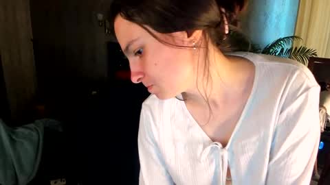 Snapshot of nishira_shy chatting on May 9, 11:37 am nishira_shy online show from May 9, 11:37 am
