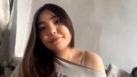 Molly online show from January 8, 8:27 am