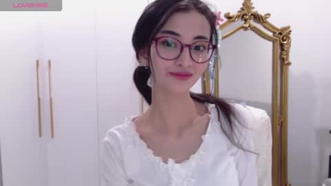 Snapshot of niufrommacau chatting on February 6, 10:40 am Niu online show from February 6, 10:40 am