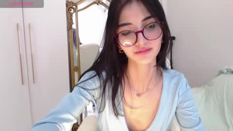 Snapshot of niufrommacau chatting on February 15, 7:51 am Niu online show from February 15, 7:51 am