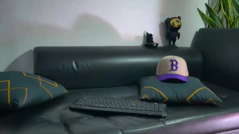 Snapshot of nixon347932 chatting on October 27, 4:16 am Nicolas Muscle online show from October 27, 4:16 am