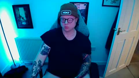 Snapshot of nlrb93 chatting on February 10, 6:56 pm BNate93 online show from February 10, 6:56 pm