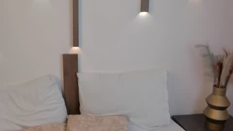 Snapshot of noa_11x chatting on June 19, 12:20 pm N O A online show from June 19, 12:20 pm