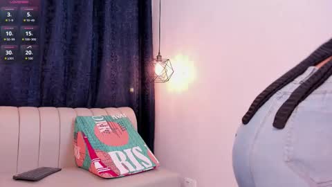 NATHALIA MORENO online show from November 26, 12:28 pm