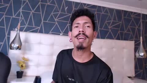 Snapshot of noaahtylor chatting on February 20, 8:09 pm Noah online show from February 20, 8:09 pm