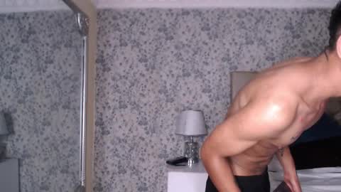 Snapshot of noaahtylor chatting on February 27, 8:14 am Noah online show from February 27, 8:14 am