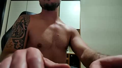 Snapshot of noablaze chatting on November 22, 1:48 am Blaze online show from November 22, 1:48 am