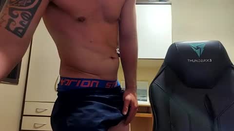 Snapshot of noablaze chatting on February 10, 2:37 am Blaze online show from February 10, 2:37 am