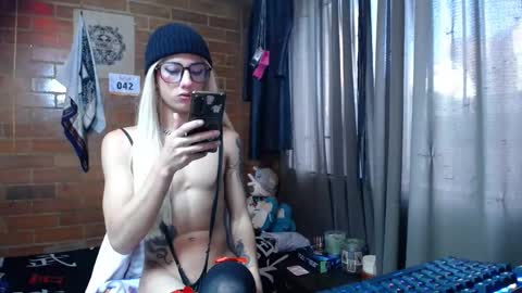 noah420sr online show from January 21, 1:32 pm