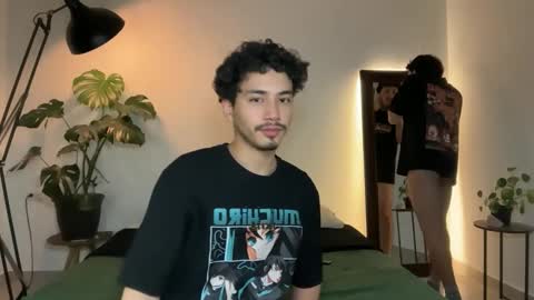 Snapshot of noah_and_steven chatting on May 10, 10:59 pm noah_and_steven online show from May 10, 10:59 pm