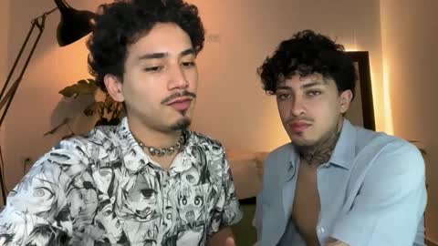 Snapshot of noah_and_steven chatting on May 19, 4:02 pm noah_and_steven online show from May 19, 4:02 pm
