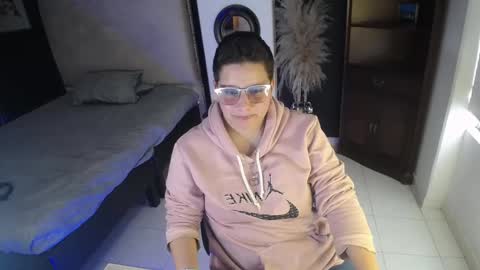 noah_dan online show from March 11, 2:29 pm