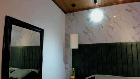 noah_dupont_ online show from January 9, 11:35 am