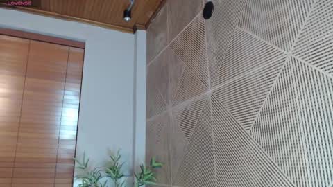 noah_dupont_ online show from February 13, 12:01 pm