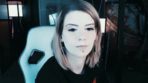 REAL name LiaDM are always open online show from December 12, 2:00 pm