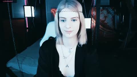 REAL name LiaDM are always open online show from February 12, 7:35 pm