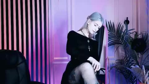 REAL name LiaDM are always open online show from February 11, 2:44 pm